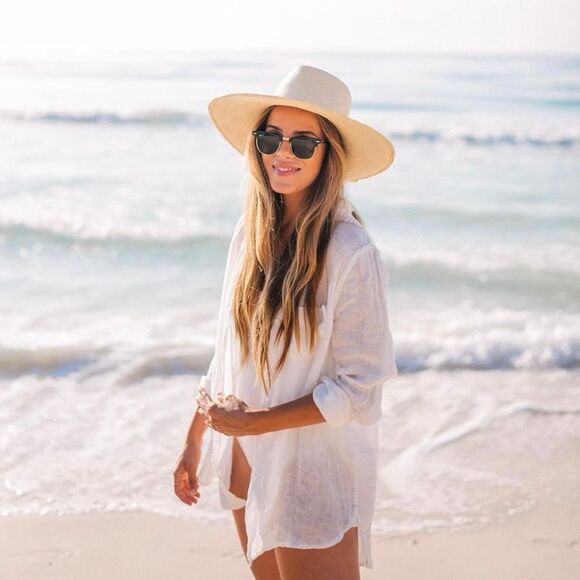 Women’s White Linen Button Down Shirt - Picture 2 of 4